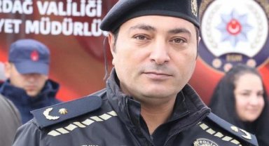 Depremzedelerin yardım malzemelerini evine götürdüğü iddia edilen emniyet müdürü tutuklandı