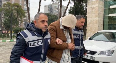 Depremzedenin evinden bilezik çalan şüpheli yakalandı