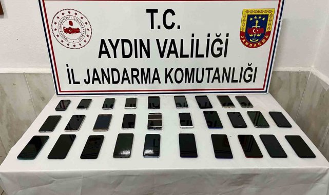 Didim'de 29 adet kaçak cep telefonu ele geçirildi