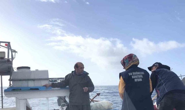 Didim'de balıkçı tekneleri denetlendi