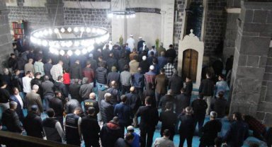 Diyarbakır'da ilk teravih namazı kılındı