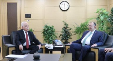 Doğu Perinçek, cumhurbaşkanı adaylığı için YSK'ya başvurdu