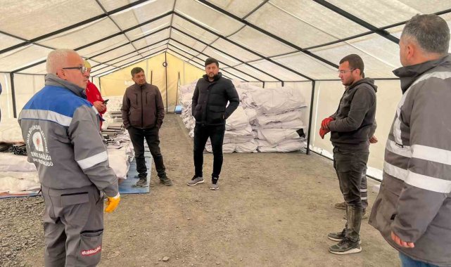 Döşemealtı Belediyesi Gaziantep'e çadır kent kuruyor