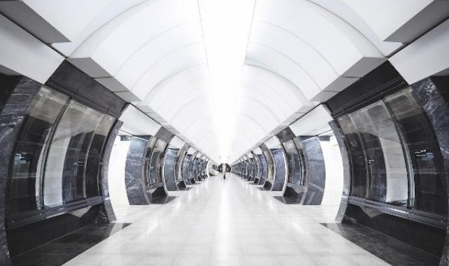 Dünyanın en uzun dairesel metro hattı Moskova'da açıldı