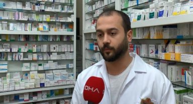 Eczanede Heimlich manevrası ile çocuğu hayata döndürdü