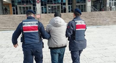Edirne'de, 28 yıl hapis cezası bulunan firari hükümlü insan kaçakçısı yakalandı