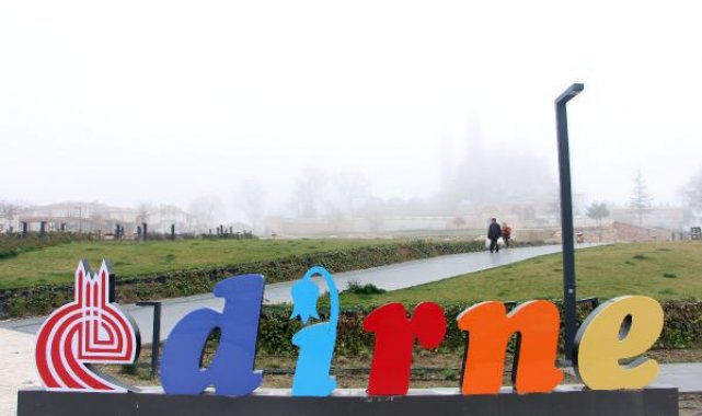 Edirne'de sis etkili oldu