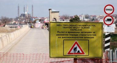 Edirne'de Tunca Köprüsü, hızlı tren çalışması sebebiyle trafiğe kapatıldı