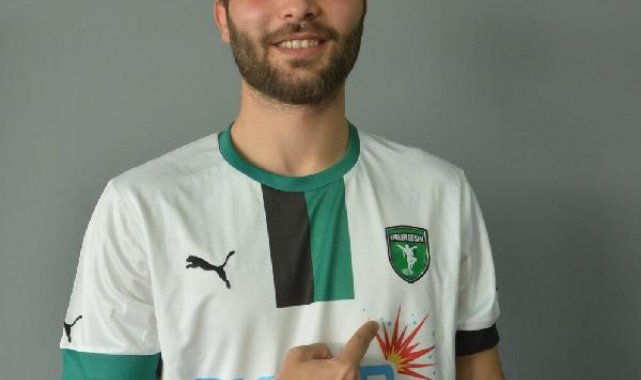 Efeler 09 Furkan Külekci'yi renklerine bağladı