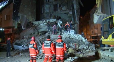 Elazığ depreminde 7 kişinin öldüğü apartmanın davasında proje sahibine iyi hal indirimi ve tahliye