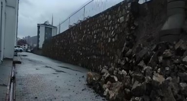 Elazığ'da yağış sonrası istinat duvarı çöktü