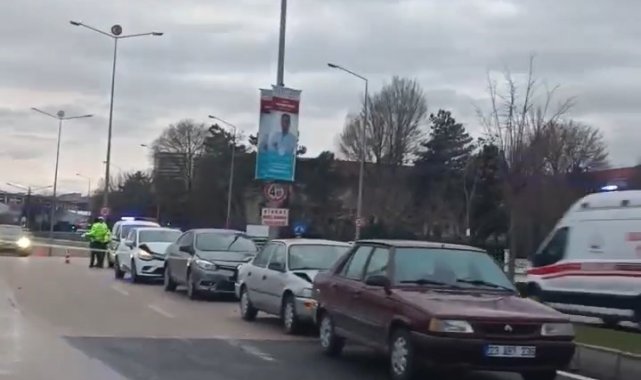 Elazığ'da zincirleme trafik kazası: 1 yaralı