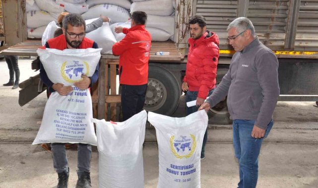 Elbistan'da üreticilere yüzde 75'i hibe destekli nohut tohumu dağıtıldı