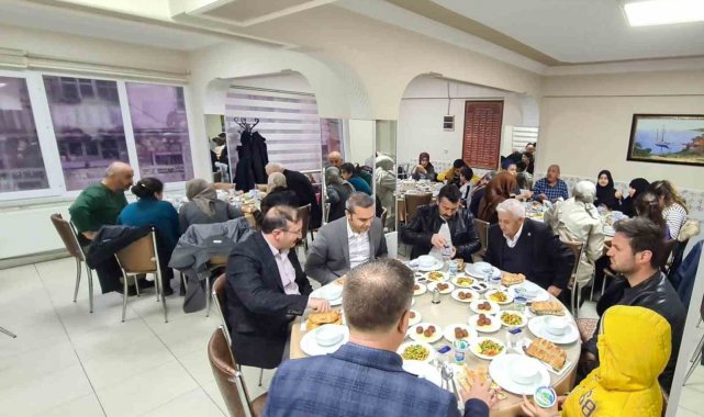 Emet'te depremzede ailelere iftar yemeği