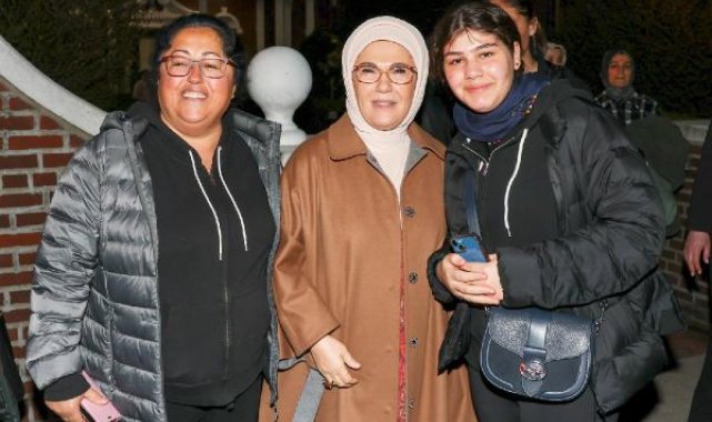 Emine Erdoğan, New York'ta Türk ailenin evinde iftar yaptı