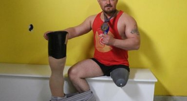 Engelli sporcu Türkiye şampiyonu olduğu yarışmanın ödülünü depremzedelere bağışladı