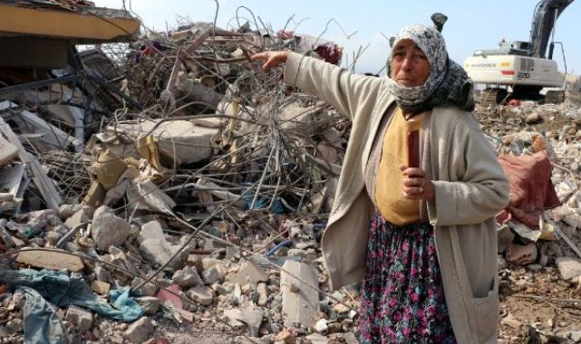 Enkazdan 20 günlük torunu sağ çıkarıldı, ölen oğlu ve ailesinin hatıralarını bekliyor