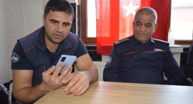 Enkazdan 40 saat sonra çıkarılan Aysima, kendisini kurtaran ekiplerle görüştü