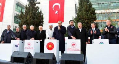 Erdoğan: Depremin izlerini silip, 1 yılda toplam 650 bin konutu tamamlayacağız