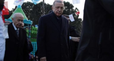 Erdoğan: Depremin izlerini silip, 1 yılda toplam 650 bin konutu tamamlayacağız