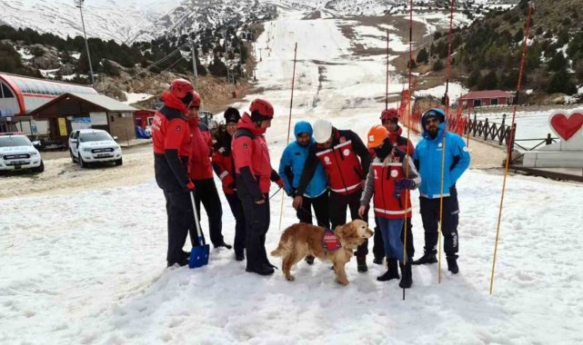Ergan Dağında çığ tatbikatı yapıldı