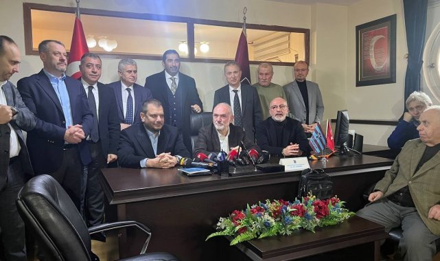 Ertuğrul Doğan, Divan Başkanı Ali Sürmen'i ziyaret etti