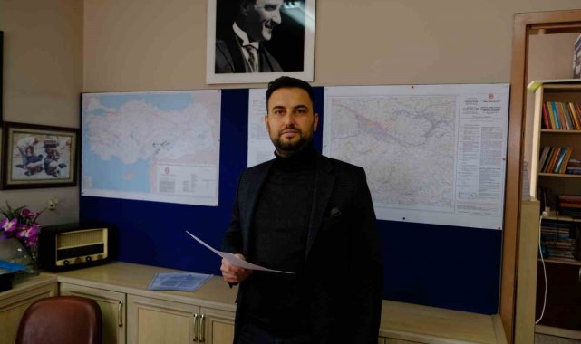 Erzincan İnşaat Mühendisleri Odası Başkanı Mengi: "Yatay mimari yeterli değil, ticari yapılarımızda maddi kaygılarınızı bir kenara koyup yapı stokumuzu güncellememiz lazım"