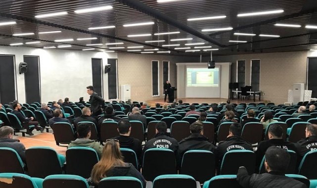 Erzincan'da polis ekiplerine "Seçim Güvenliği Eğitimi"
