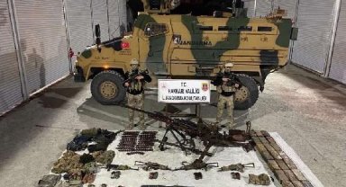 Etkisiz hale getirilen PKK'lı 4 teröriste ait silah ve mühimmat ele geçirildi