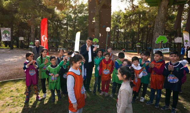 Fadıloğlu, yetim çocuk ve annelerini misafir etti