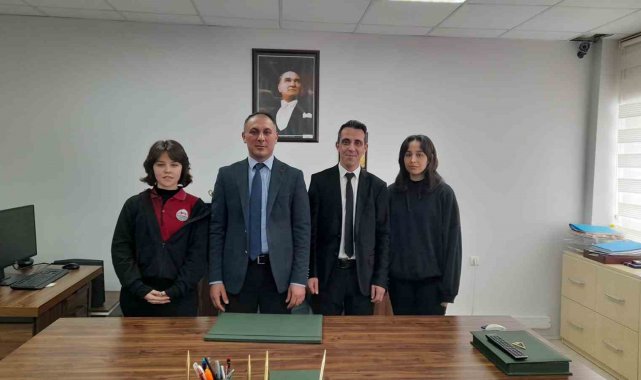 Fizik alanında hazırladıkları proje ile Bölge Finallerine katılmaya hak kazandılar