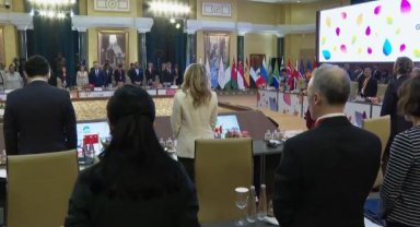 G20 toplantısı, depremlerde hayatını kaybedenlere saygı duruşu ile başladı
