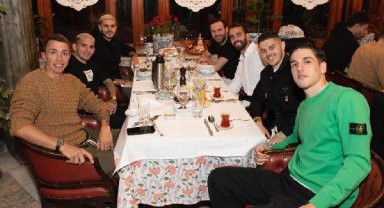 Galatasaray'da yönetim, teknik heyet ve futbolcular iftarda buluştu