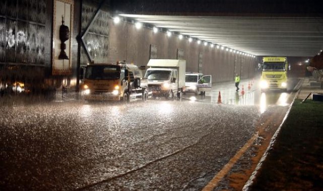 Gaziantep'te sağanak ve dolu etkili oldu