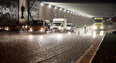 Gaziantep'te sağanak ve dolu etkili oldu