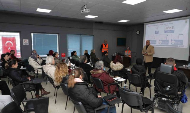 Gemlik'in afet destek gönüllüleri eğitimlere başladı