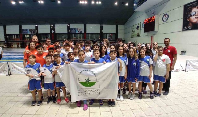 Genç kulaçlar yüzme sporunun geleceğine ışık saçtı