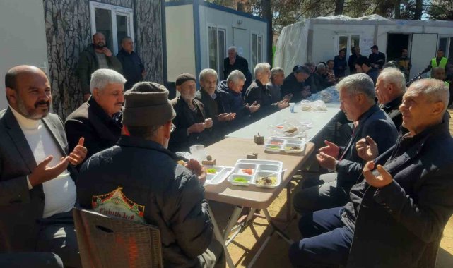 Gölbaşı Belediyesi deprem şehitleri için mevlit okuttu