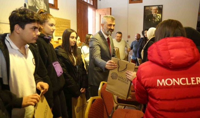 Gölcük'te kitap tutkunları ödüllendirildi