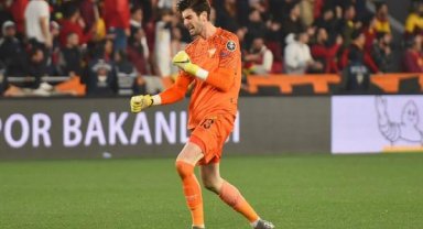 Göztepe'de Arda formayı kaptı, sözleşmeyi uzattı
