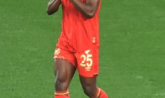 Göztepe'ye çifte şok
