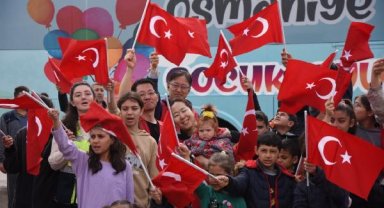 Güney Koreli gönüllüler, Çanakkale Zaferi etkinliğinde çocuklarla bir araya geldi