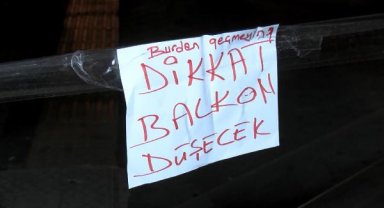 Güngören'de balkonun çökme riski nedeniyle kaldırım kapatıldı