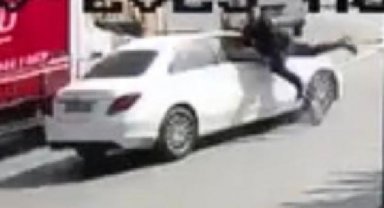 Güngören'de skuterla ters yönde giderken otomobil çarptı  