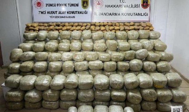 Hakkari'de, arazide 650 kilo uyuşturucu ele geçirildi