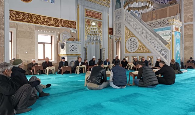 Hakkari'de mukabele geleneği sürüyor