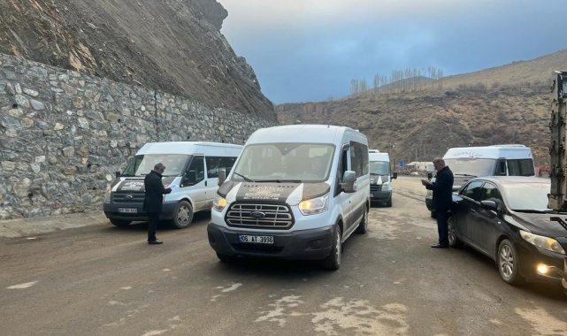 Hakkari'de öğrenci servisleri ve yemek firmaları denetlendi