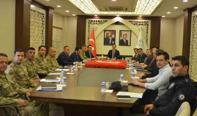 Hakkari'de seçim güvenliği toplantısı yapıldı
