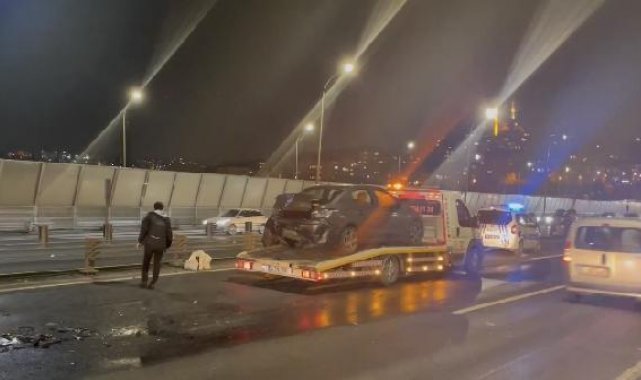 Haliç Köprüsü'nde zincirleme kaza: 4 yaralı