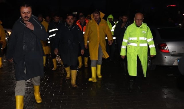 Haliliye'de temizlik çalışmaları gece gündüz sürüyor